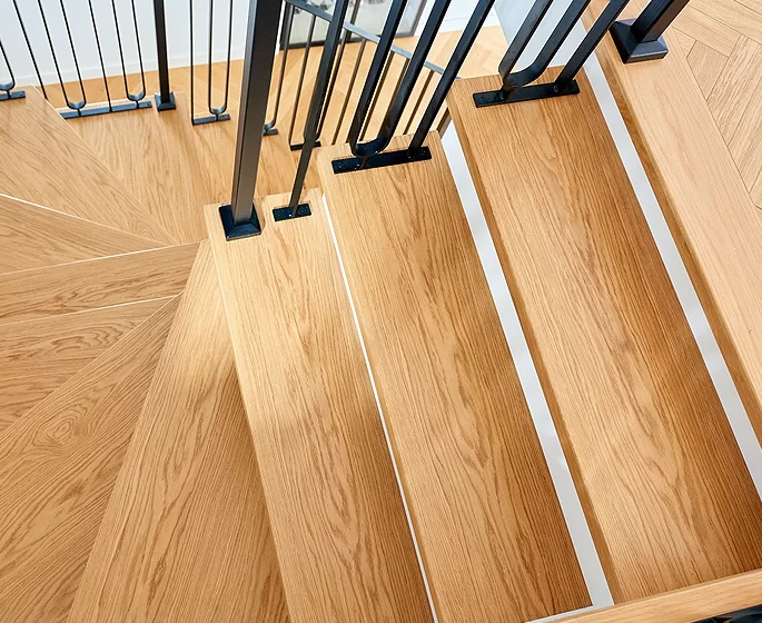 Rocznie realizujemy ok. 170 projektów zarówno dla odbiorców indywidualnych, jak i detalicznych.